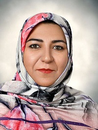 زهرا میرزایی